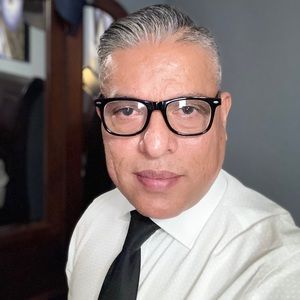 Meet your Posher, Javier